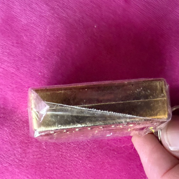 Gold Religious Keychain - Picture 3 of 4